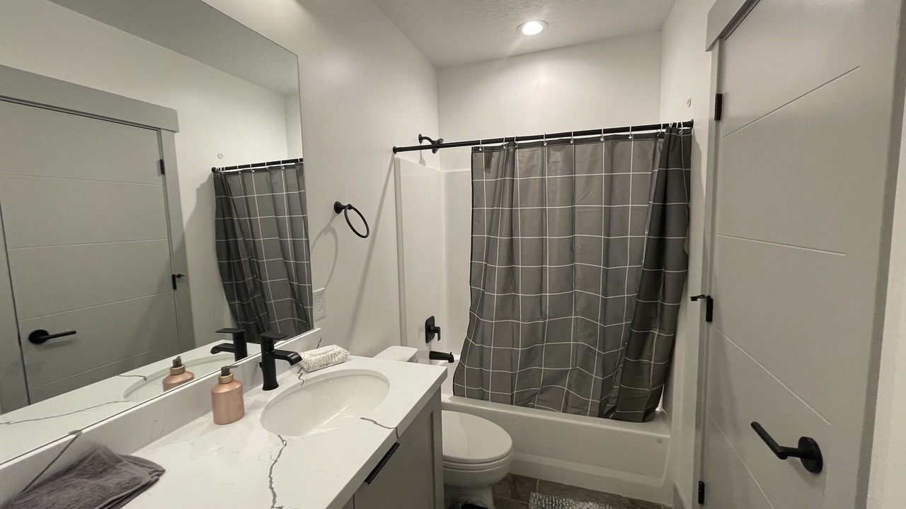 Photo of Bathroom in Murray