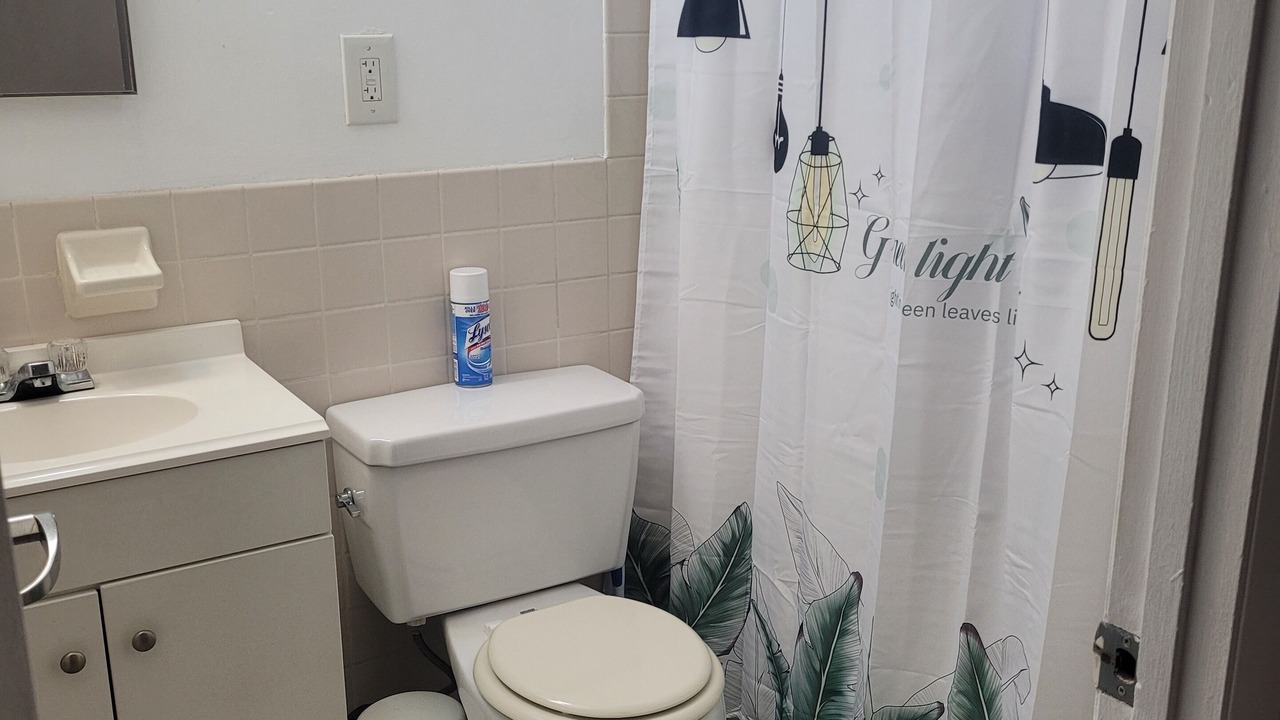 Photo of Bathroom in West Bronx