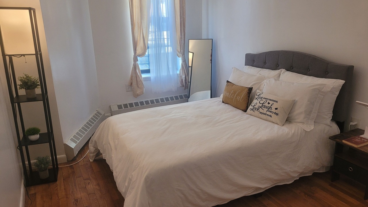 Photo of Bedroom in West Bronx