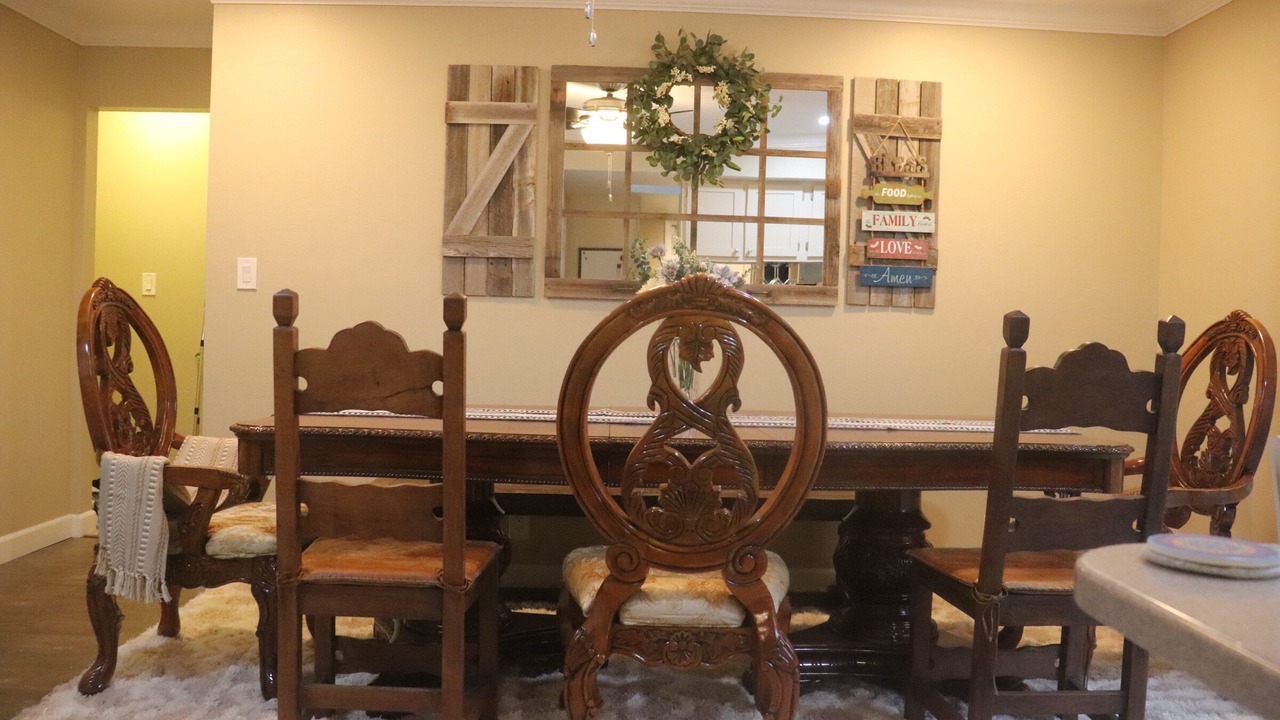 Photo of Livingroom in Salinas