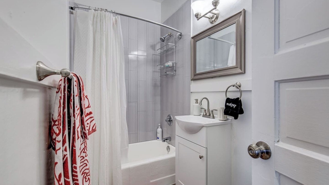 Photo of Bathroom in Cheesman Park