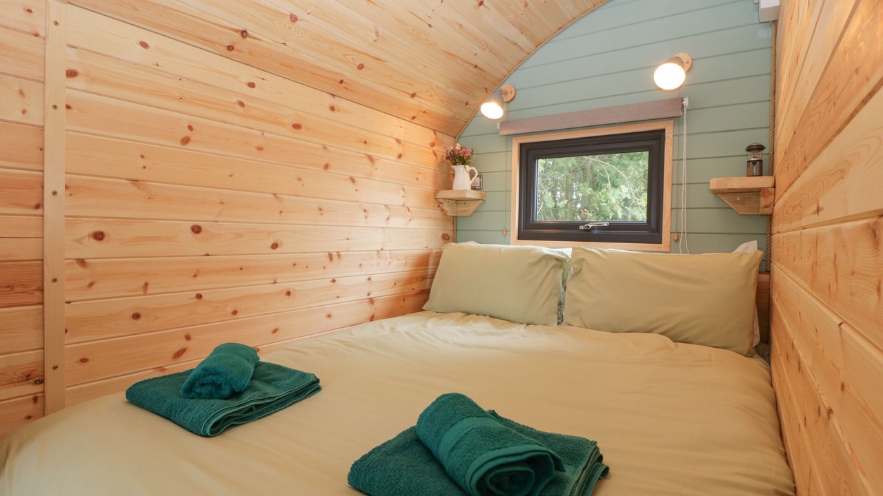 Photo of Bedroom in Compton Martin