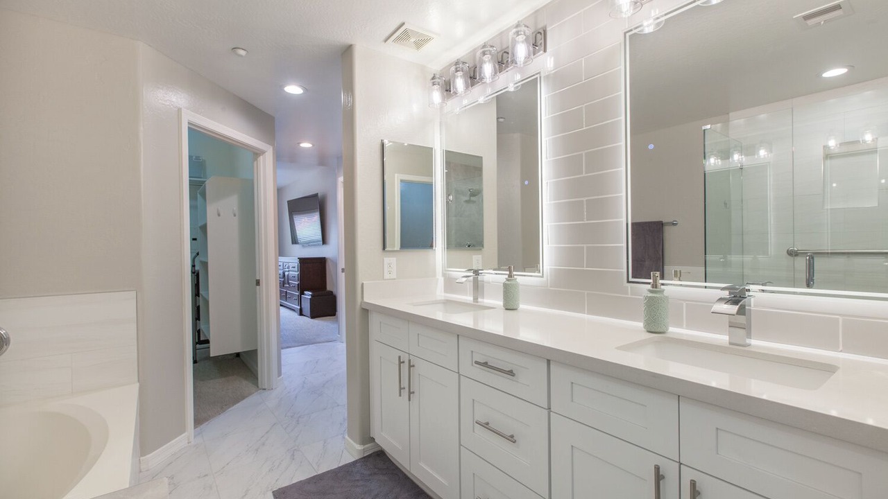 Photo of Bathroom in Desert View Village