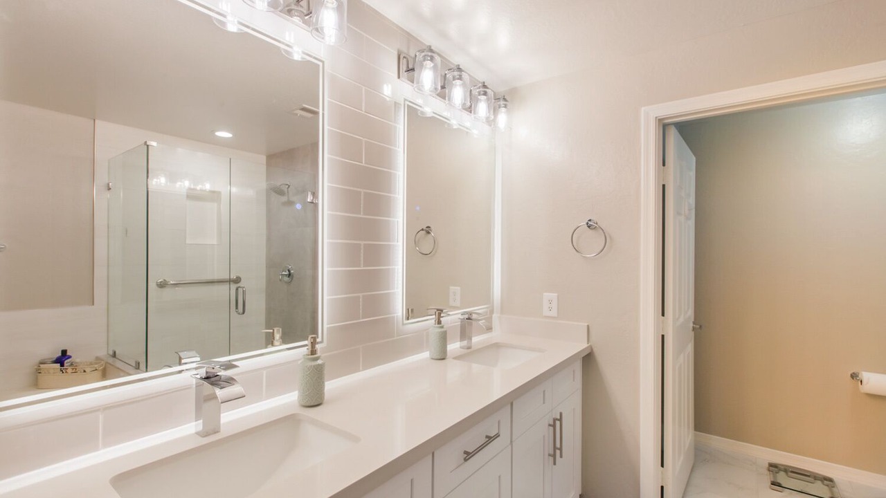 Photo of Bathroom in Desert View Village