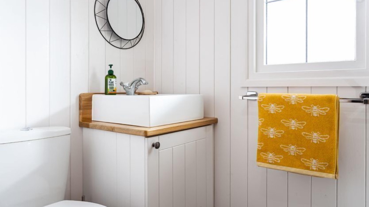 Photo of Bedroom in Litchborough