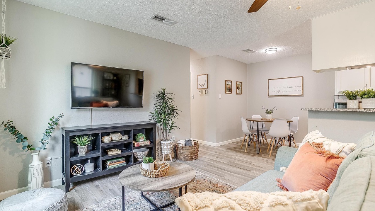 Photo of Livingroom in Fort Worth
