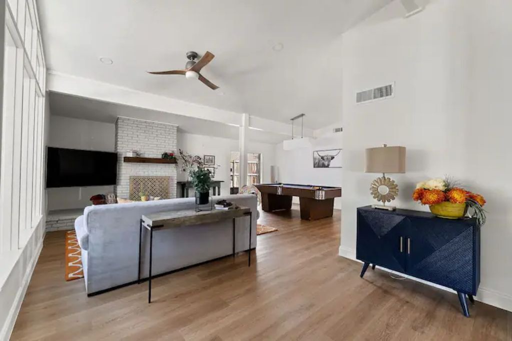 Photo of Livingroom in North Dallas