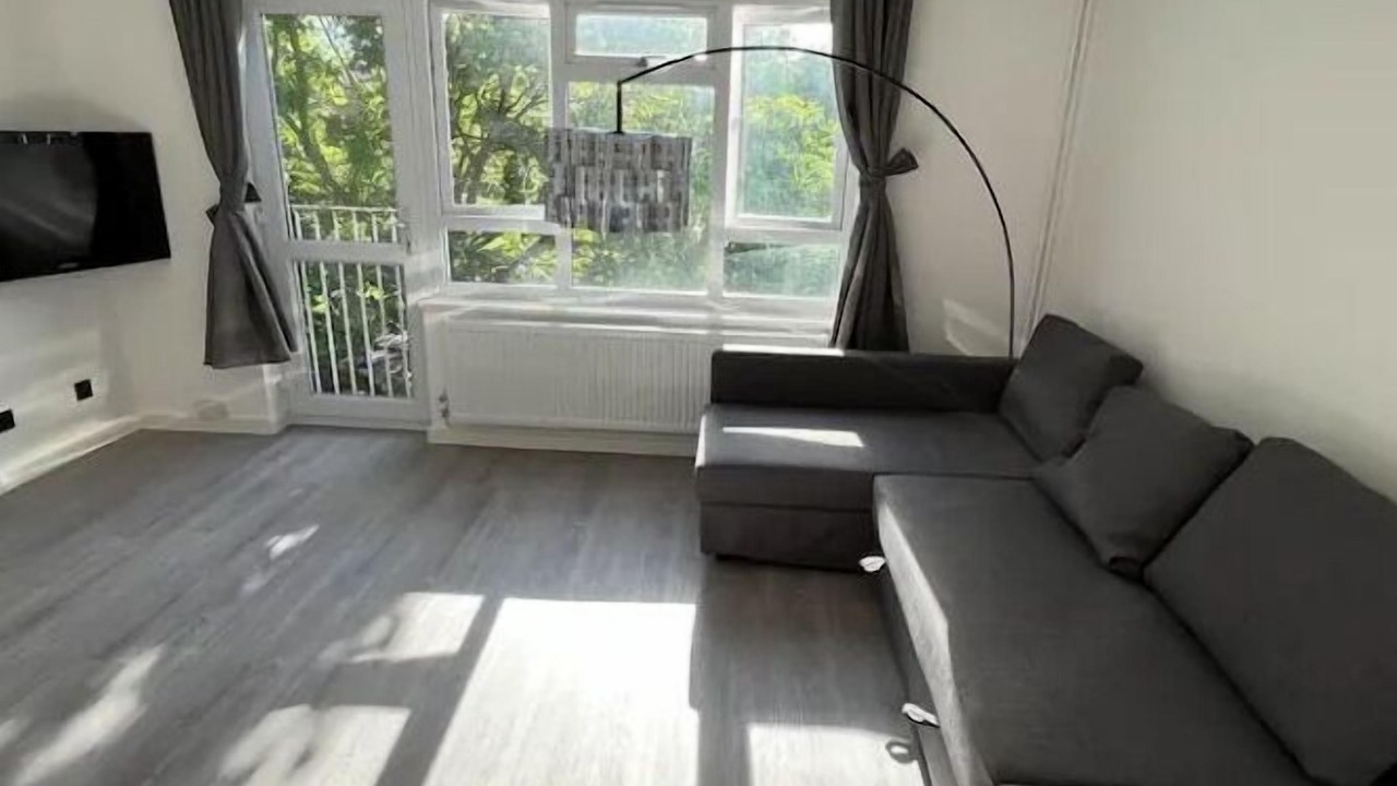 Photo of Others in Greenford Broadway