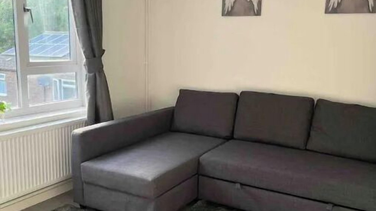 Photo of Livingroom in Greenford Broadway