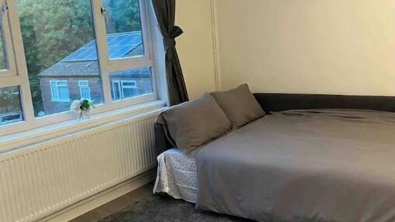 Photo of Bedroom in Greenford Broadway