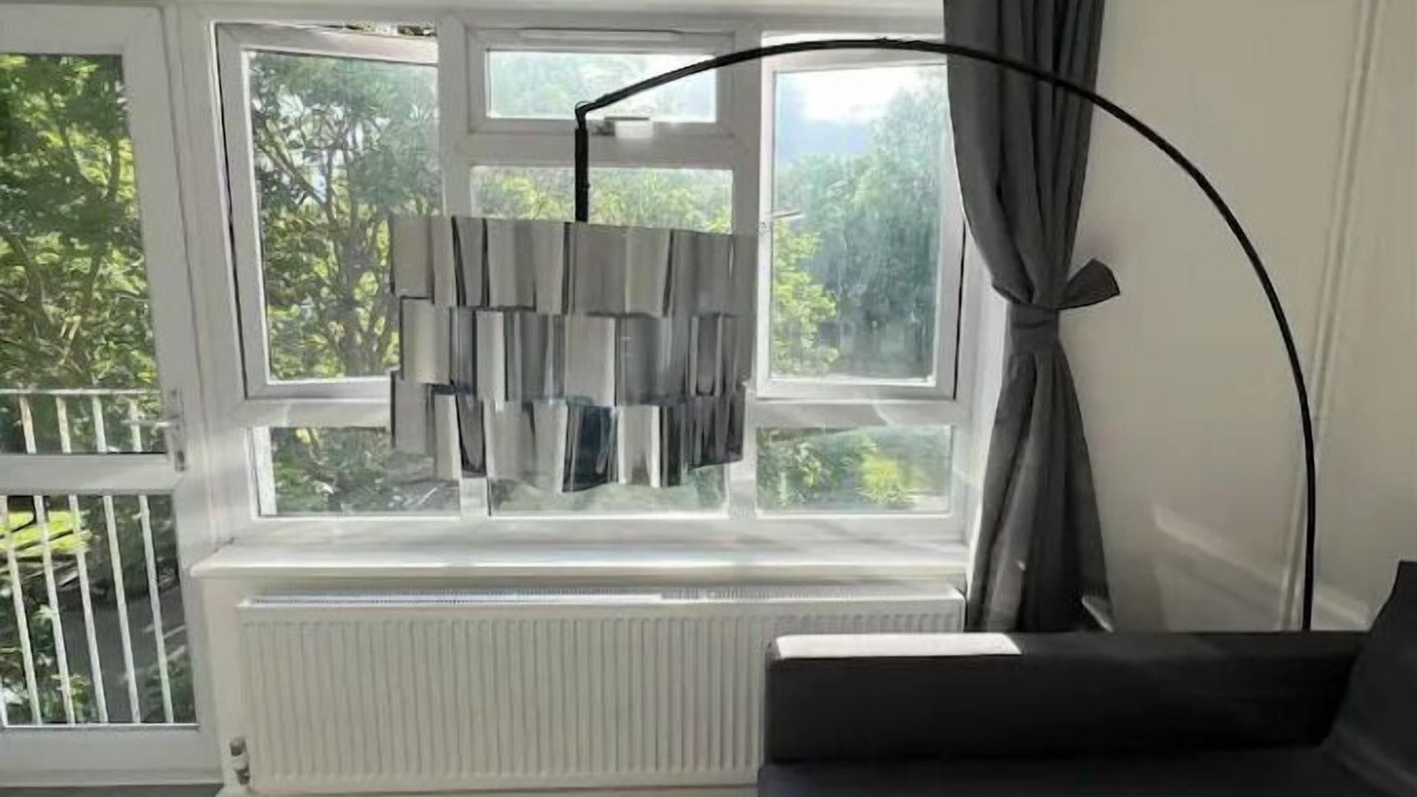 Photo of Others in Greenford Broadway