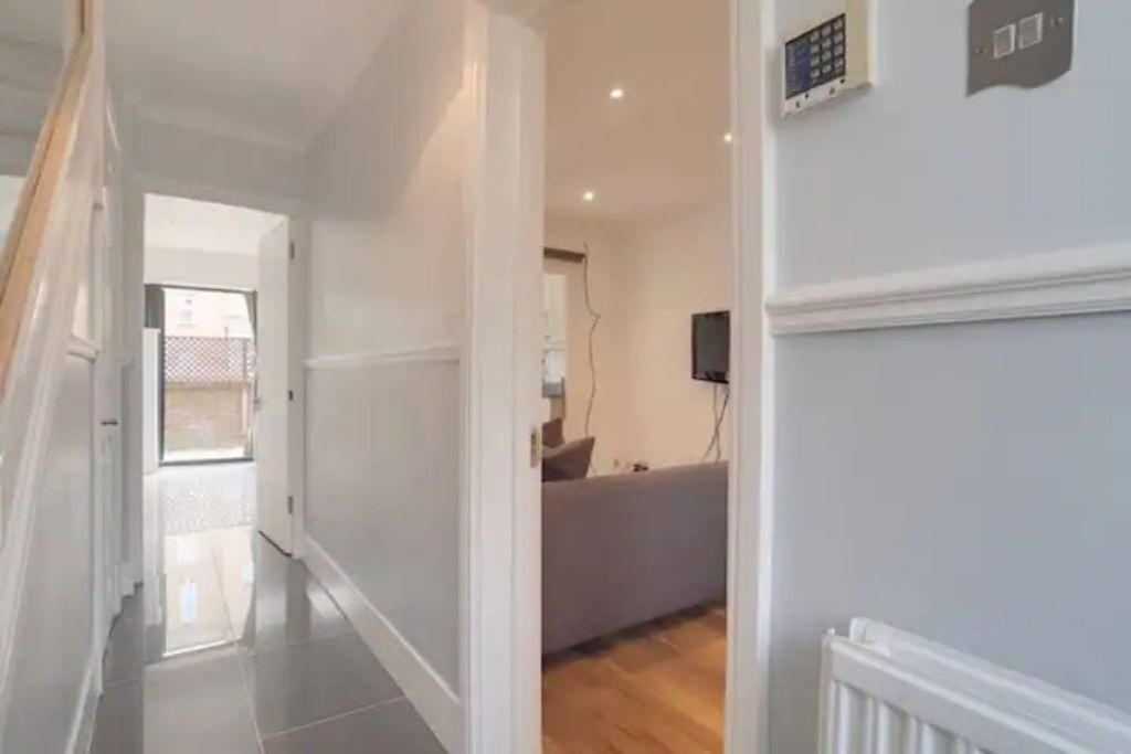 Photo of Others in Isle of Dogs