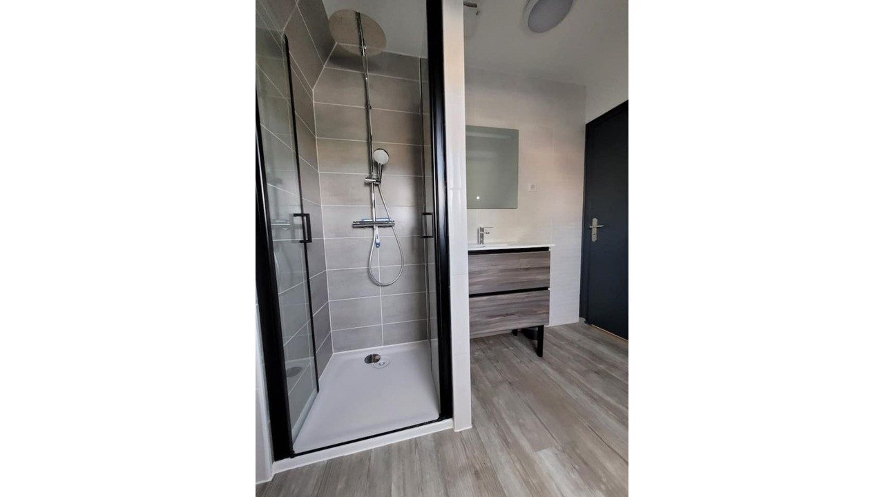 Photo of Bathroom in Trelevern