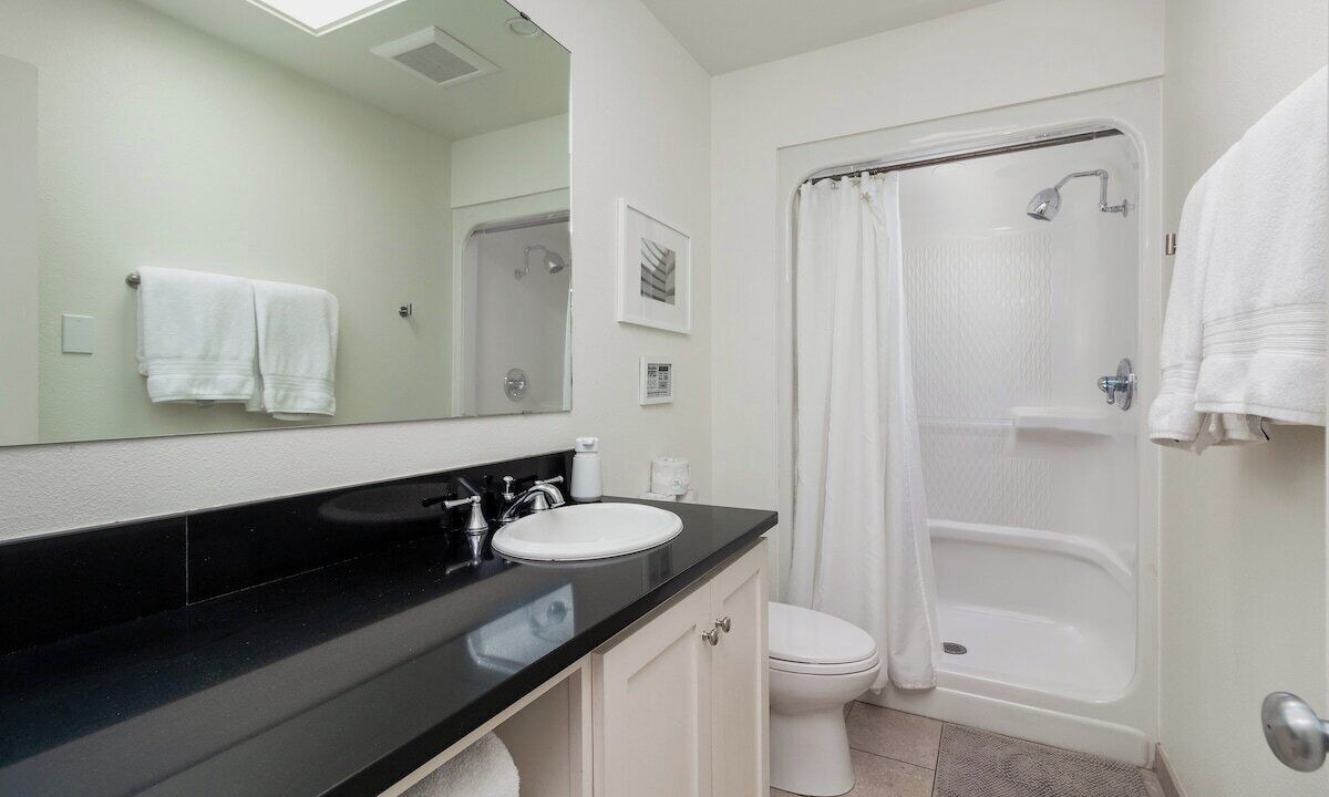 Photo of Bathroom in Neskowin