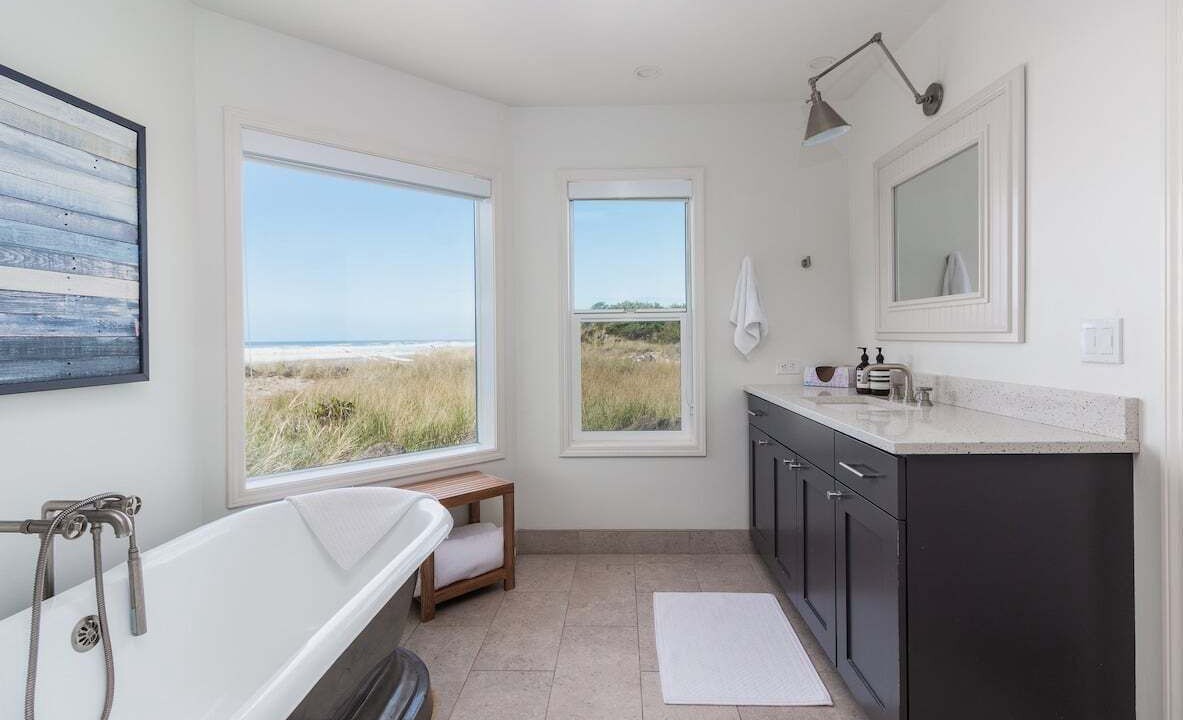 Photo of Bathroom in Neskowin