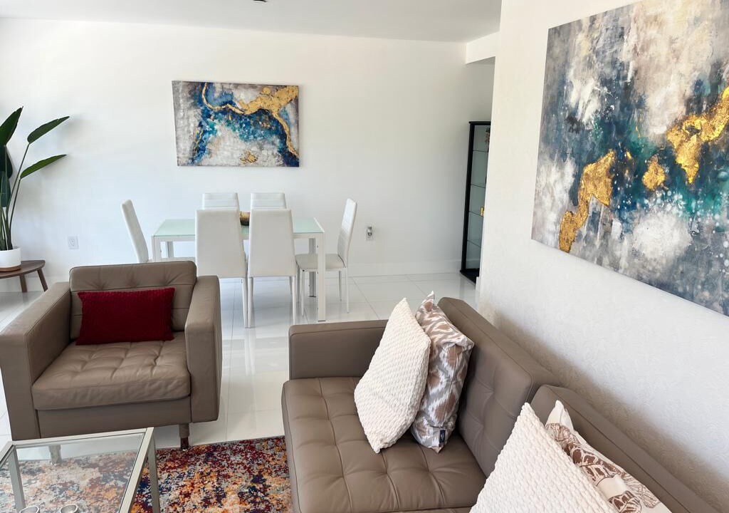 Photo of Livingroom in South Beach