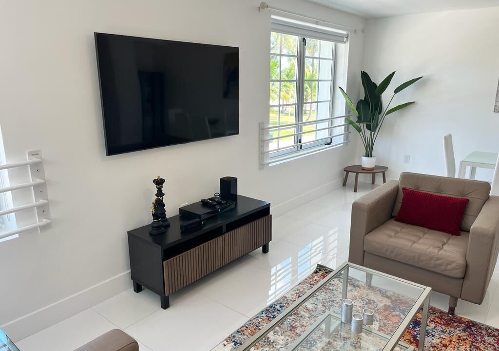 Photo of Livingroom in South Beach
