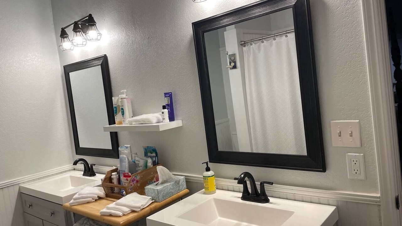 Photo of Bathroom in Mead