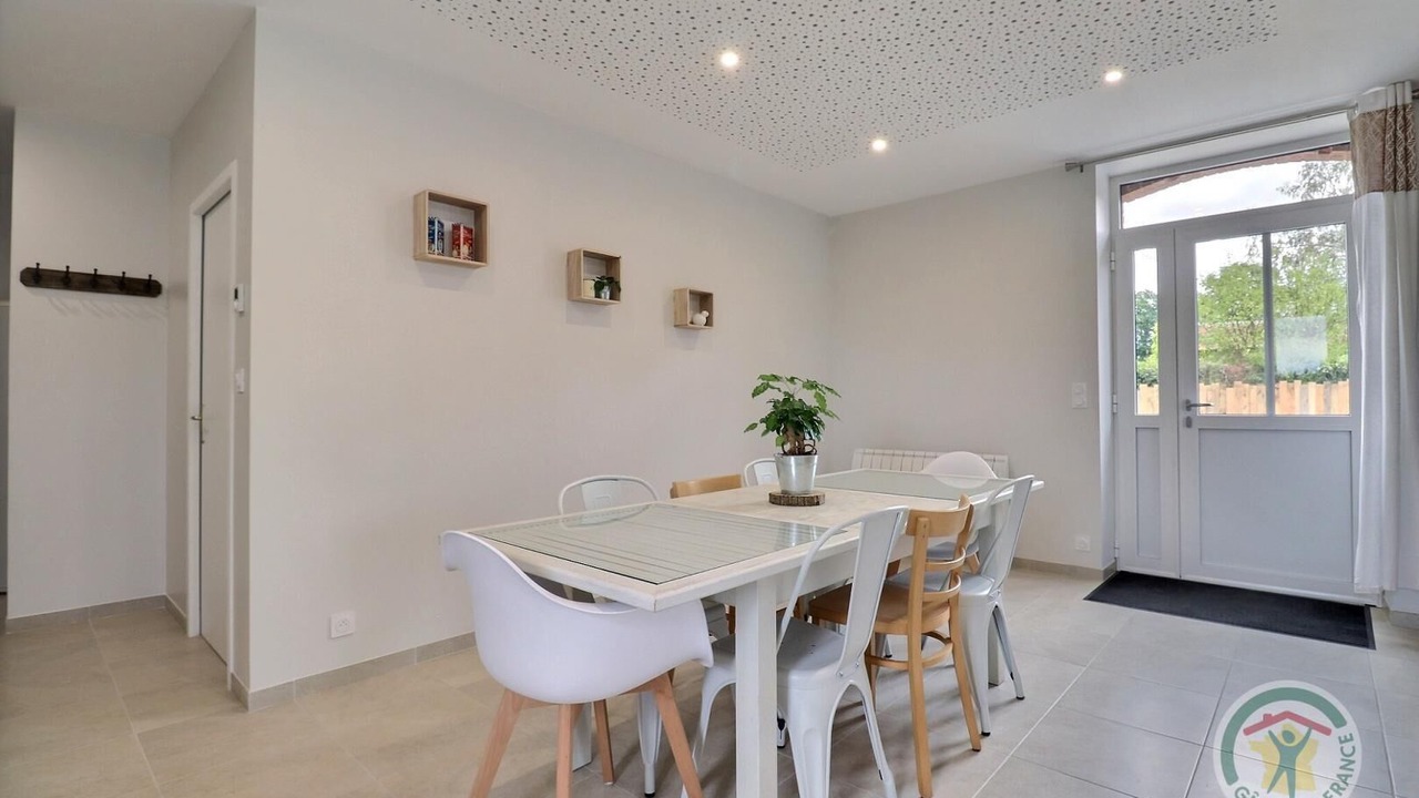 Photo of Others in Hede