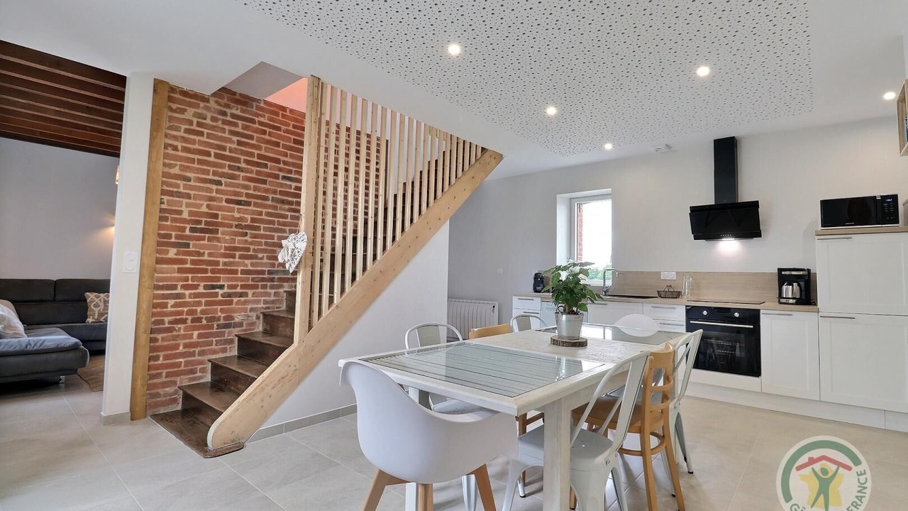 Photo of Others in Hede