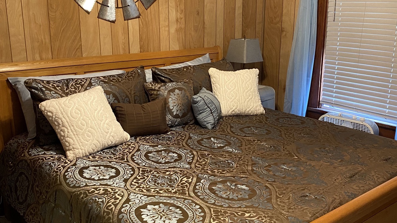 Photo of Bedroom in Ottumwa