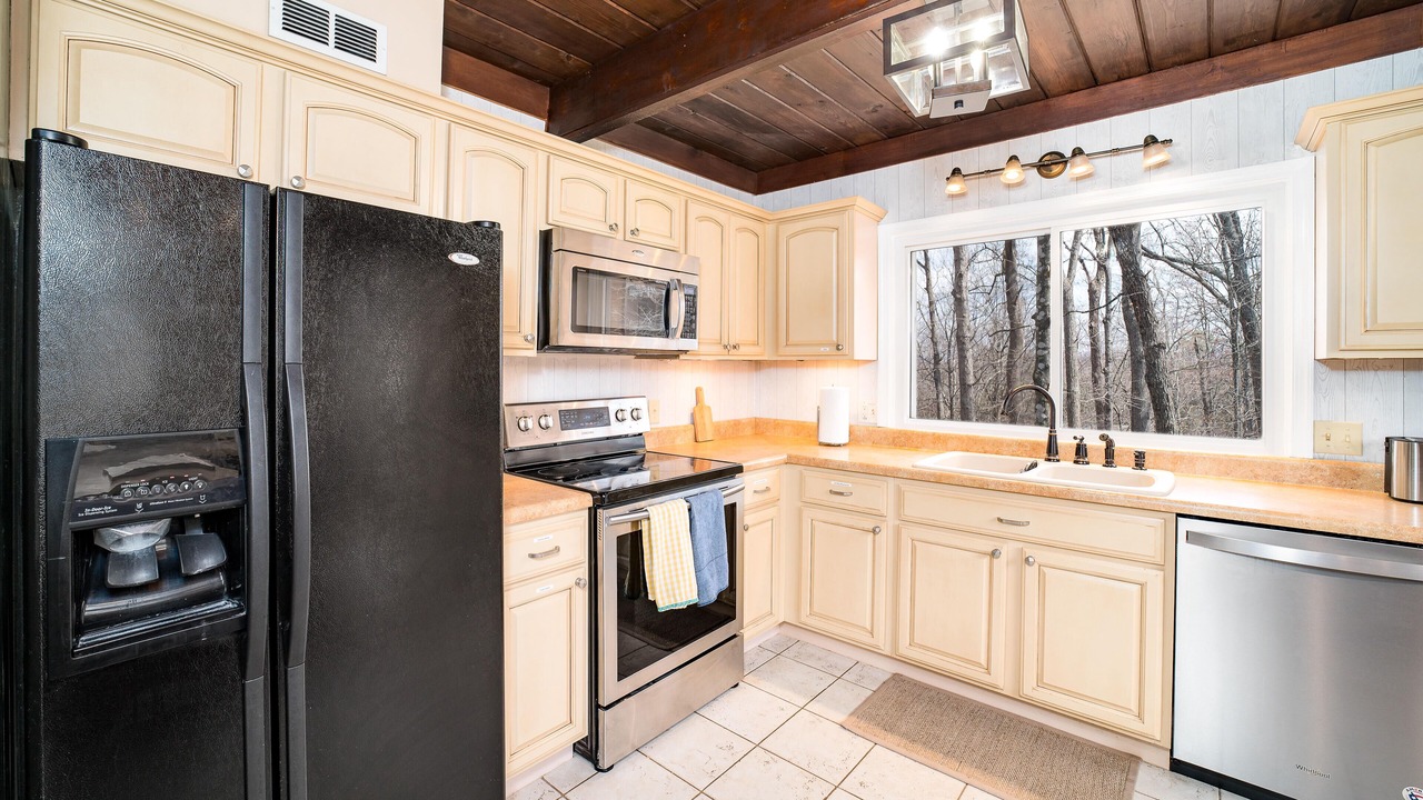 Photo of Kitchen in Massanutten