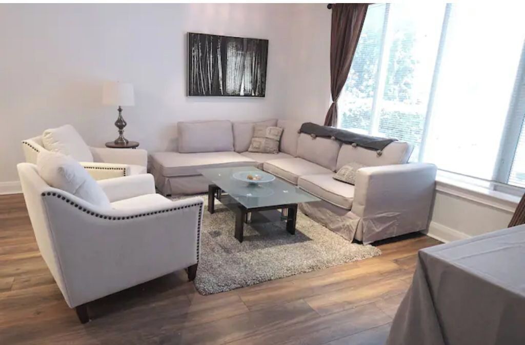 Photo of Livingroom in Lytton Park