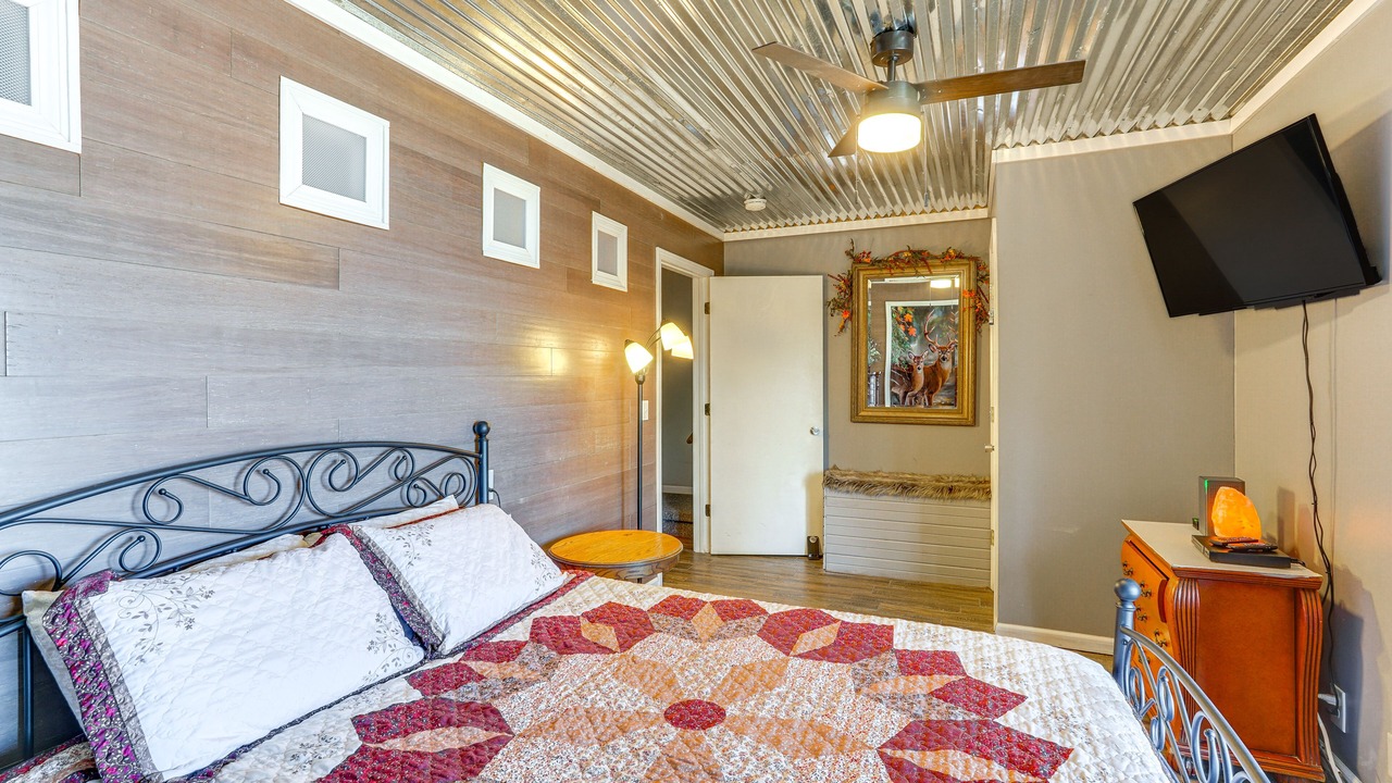 Photo of Bedroom in Climax Springs