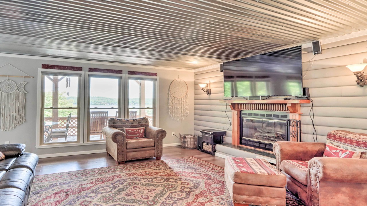 Photo of Livingroom in Climax Springs