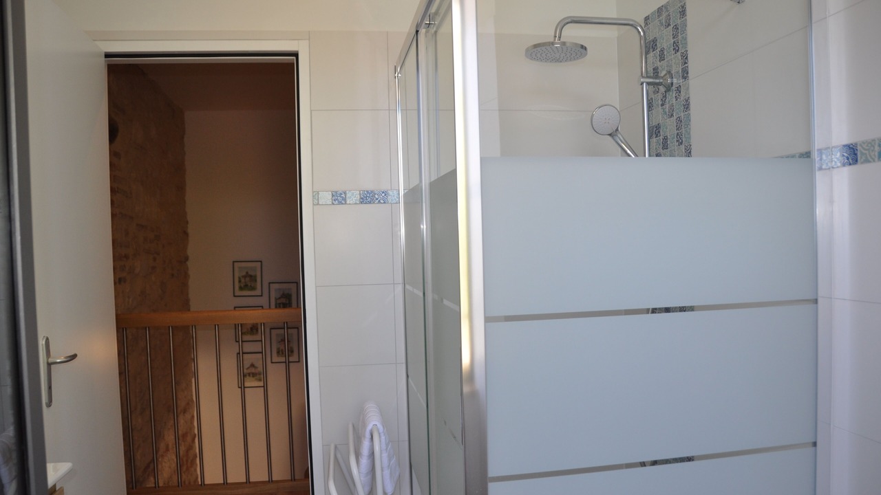 Photo of Bathroom in Aussac