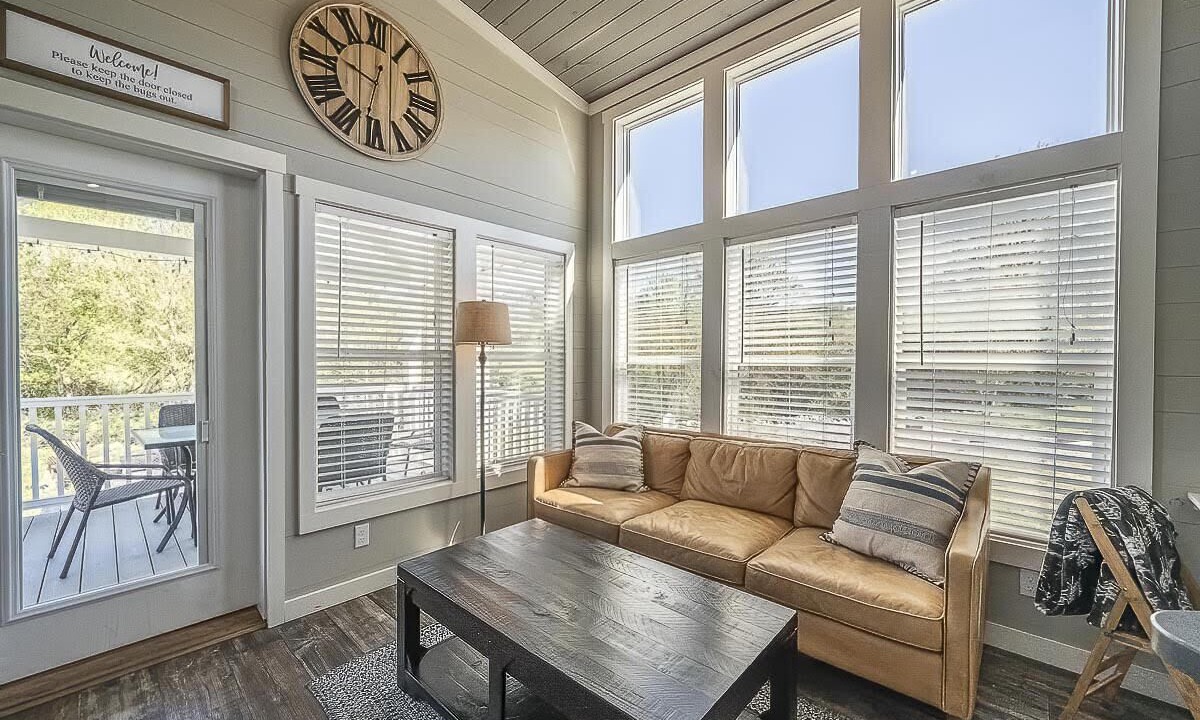 Photo of Livingroom in Morganton