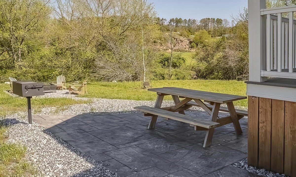 Photo of Outdoor in Morganton