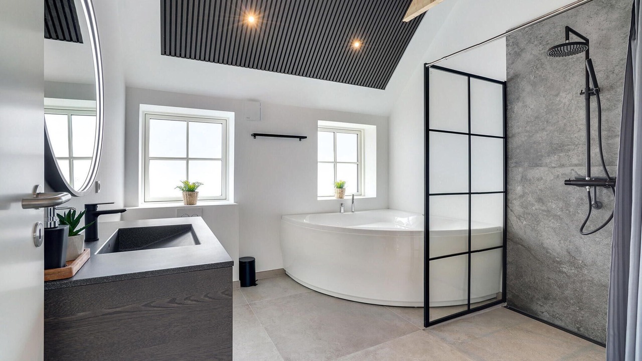 Photo of Bathroom in Houvig Strand