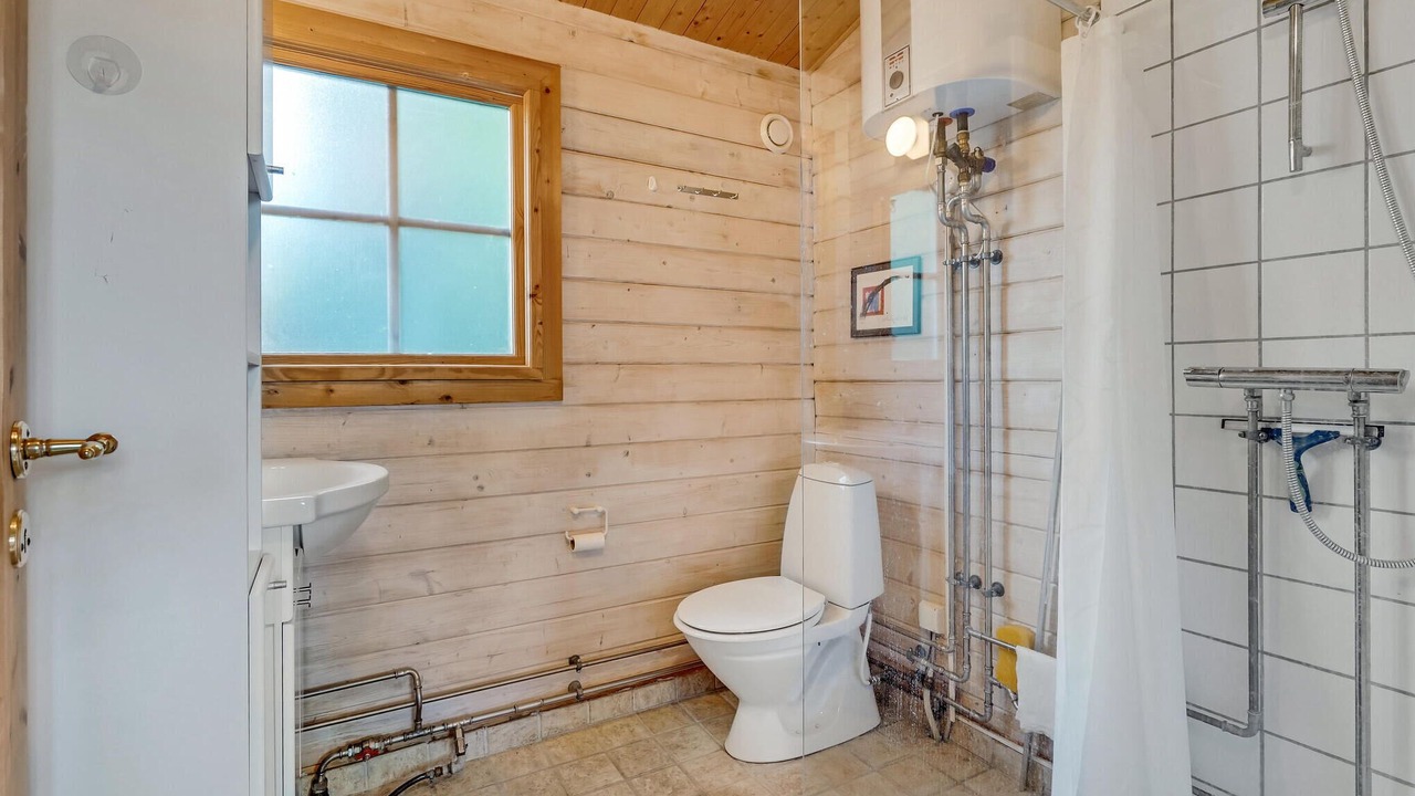 Photo of Bathroom in Bog By