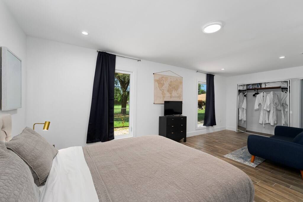 Photo of Bedroom in McNeil