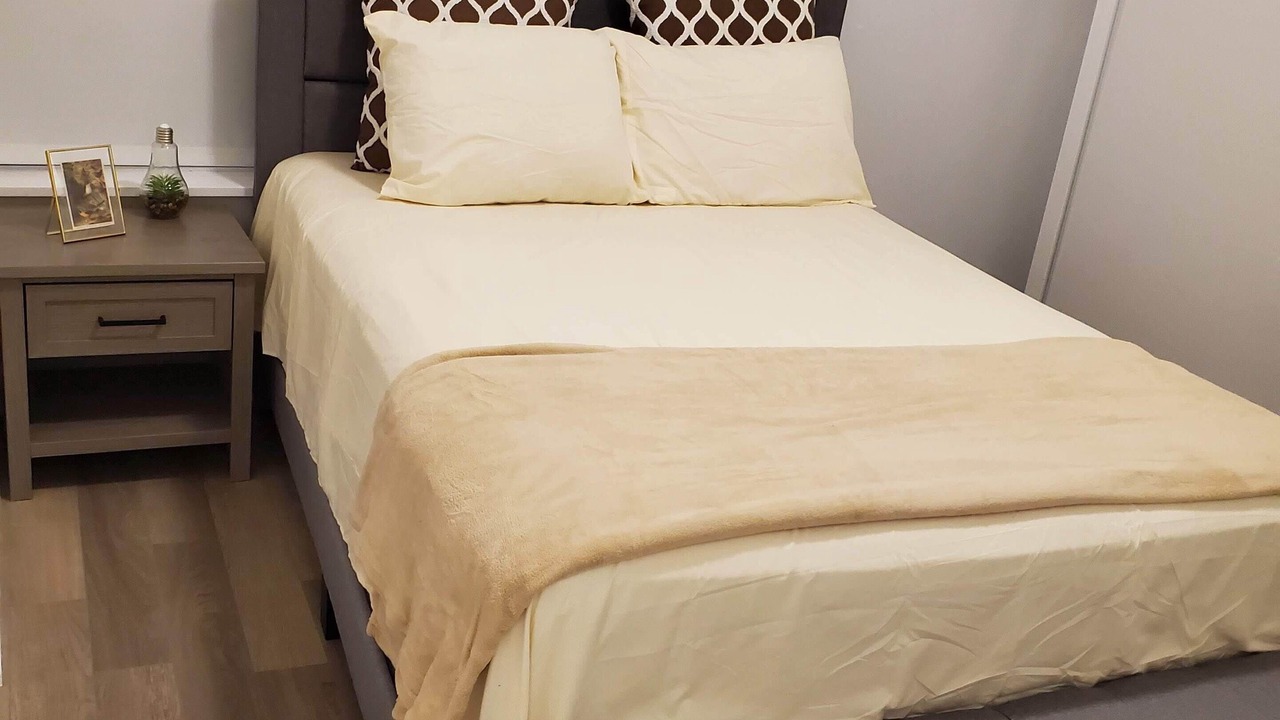 Photo of Bedroom in Oakwood Village