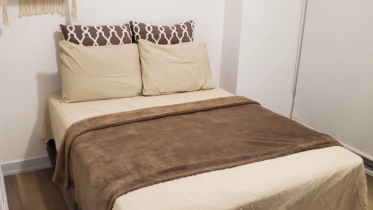 Photo of Bedroom in Oakwood Village