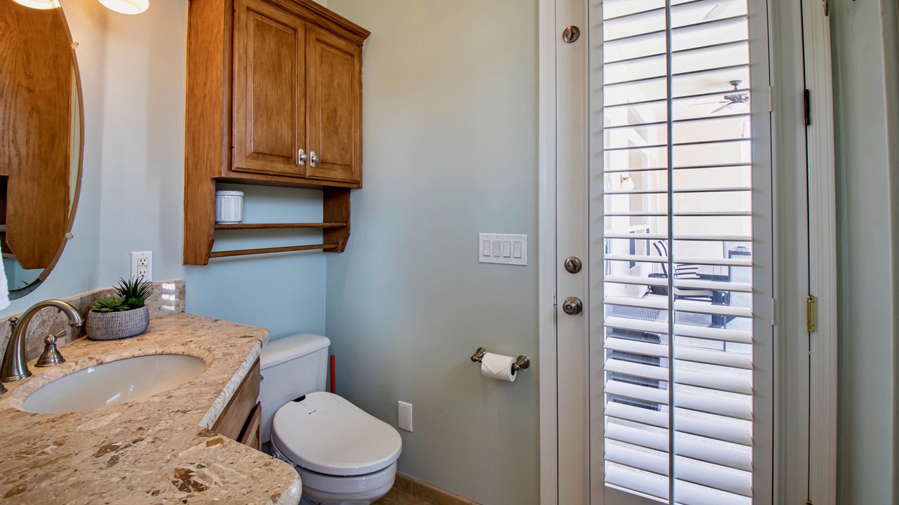 Photo of Bathroom in Mountain Park Ranch