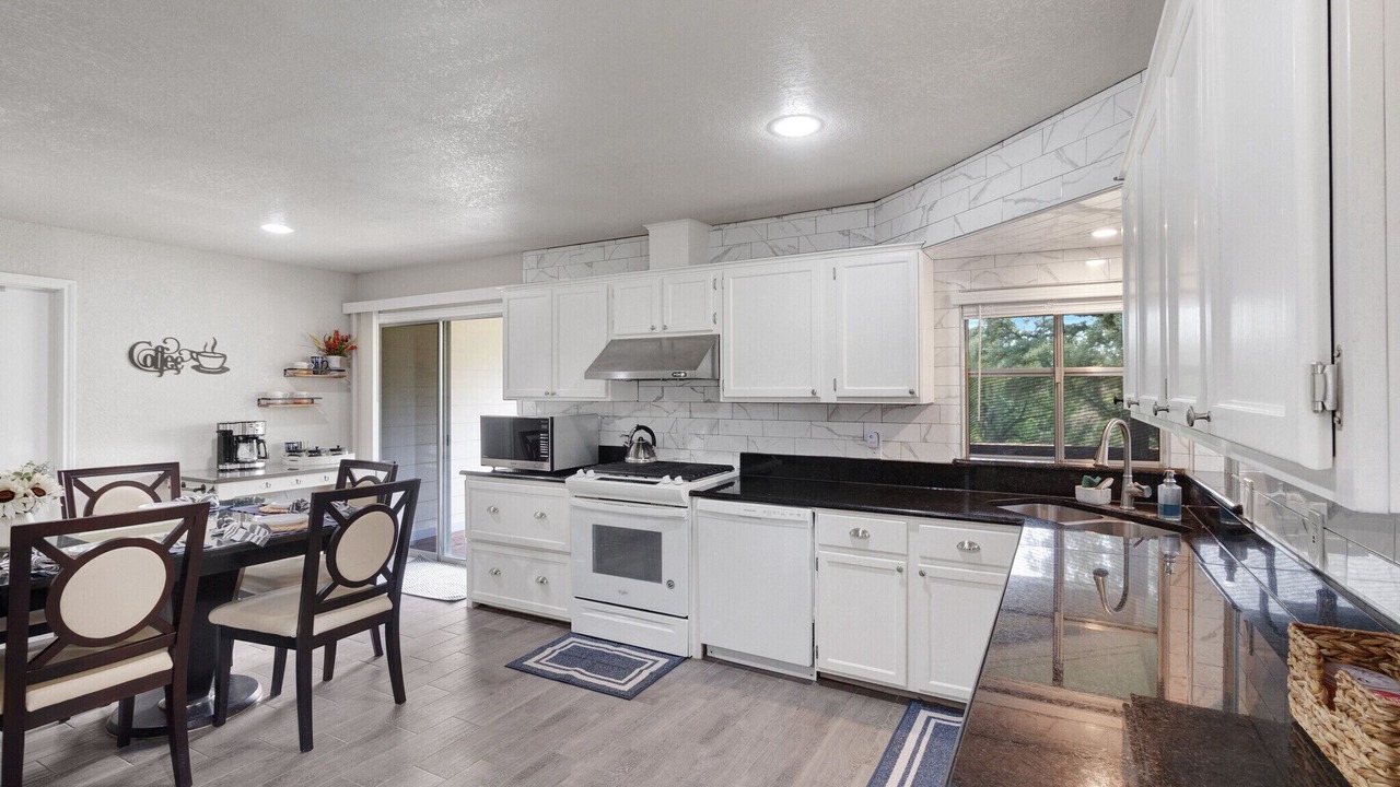Photo of Kitchen in White Settlement