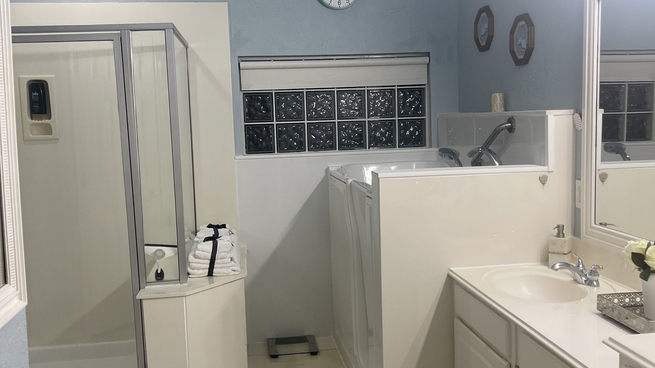 Photo of Bathroom in Atascocita