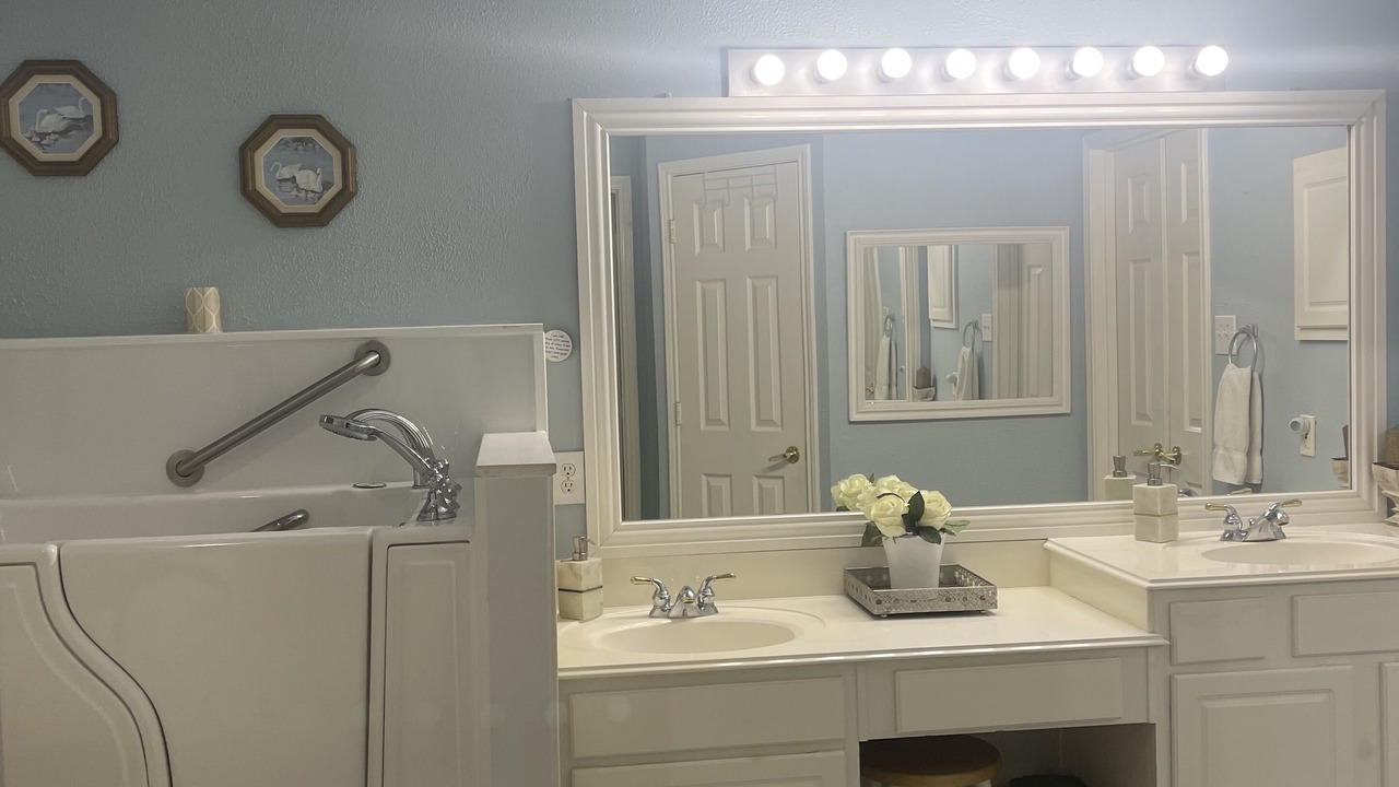Photo of Bathroom in Atascocita