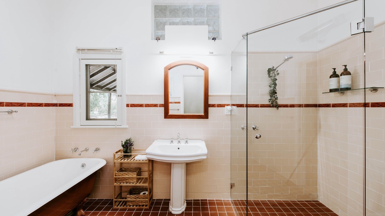 Photo of Bathroom in Cullenbone