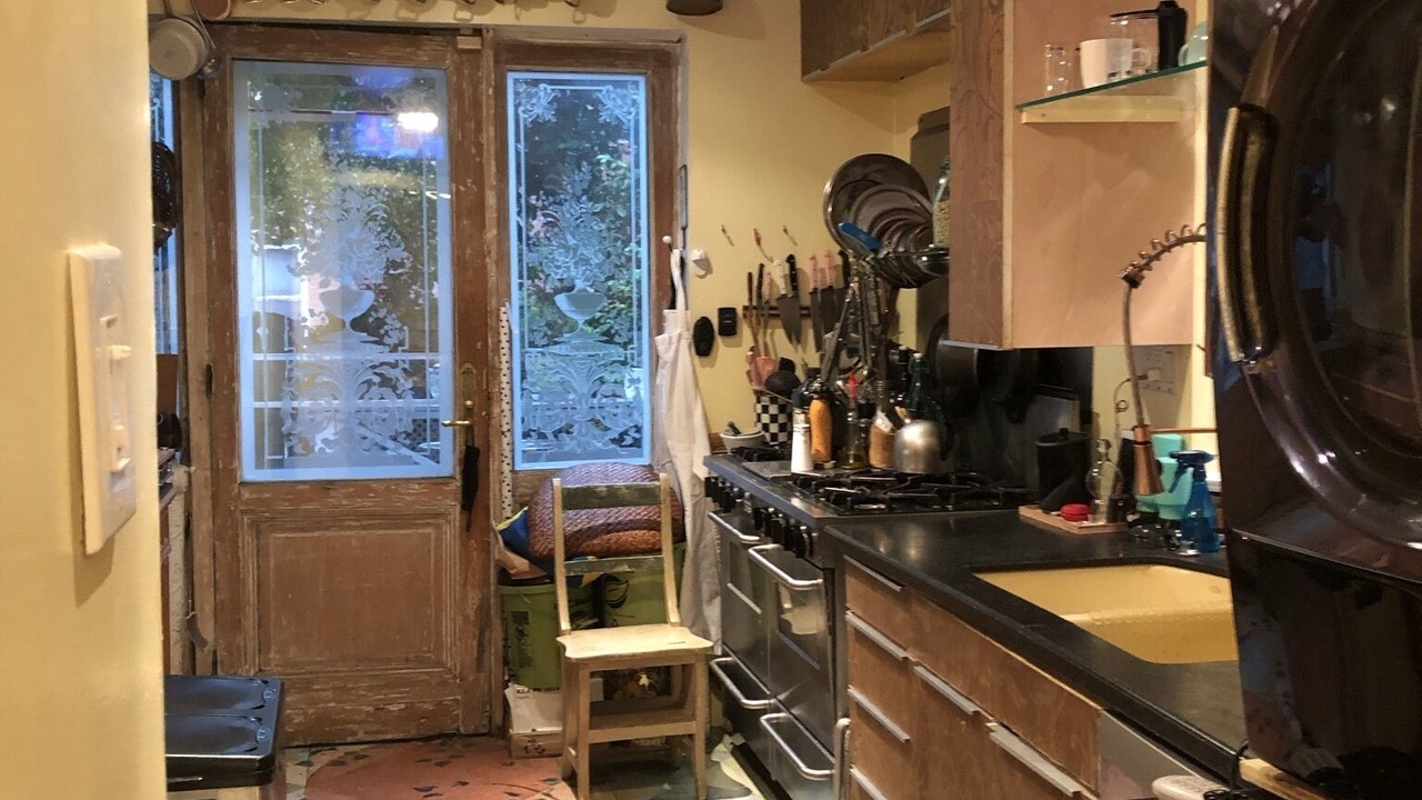 Photo of Kitchen in Embassy Row