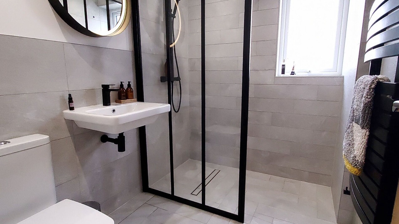 Photo of Bathroom in Saltdean