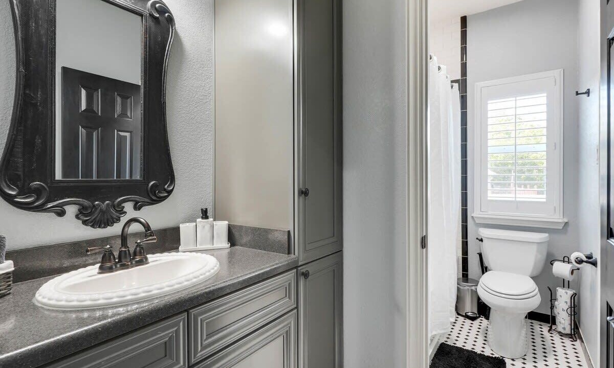 Photo of Bathroom in Lewisville