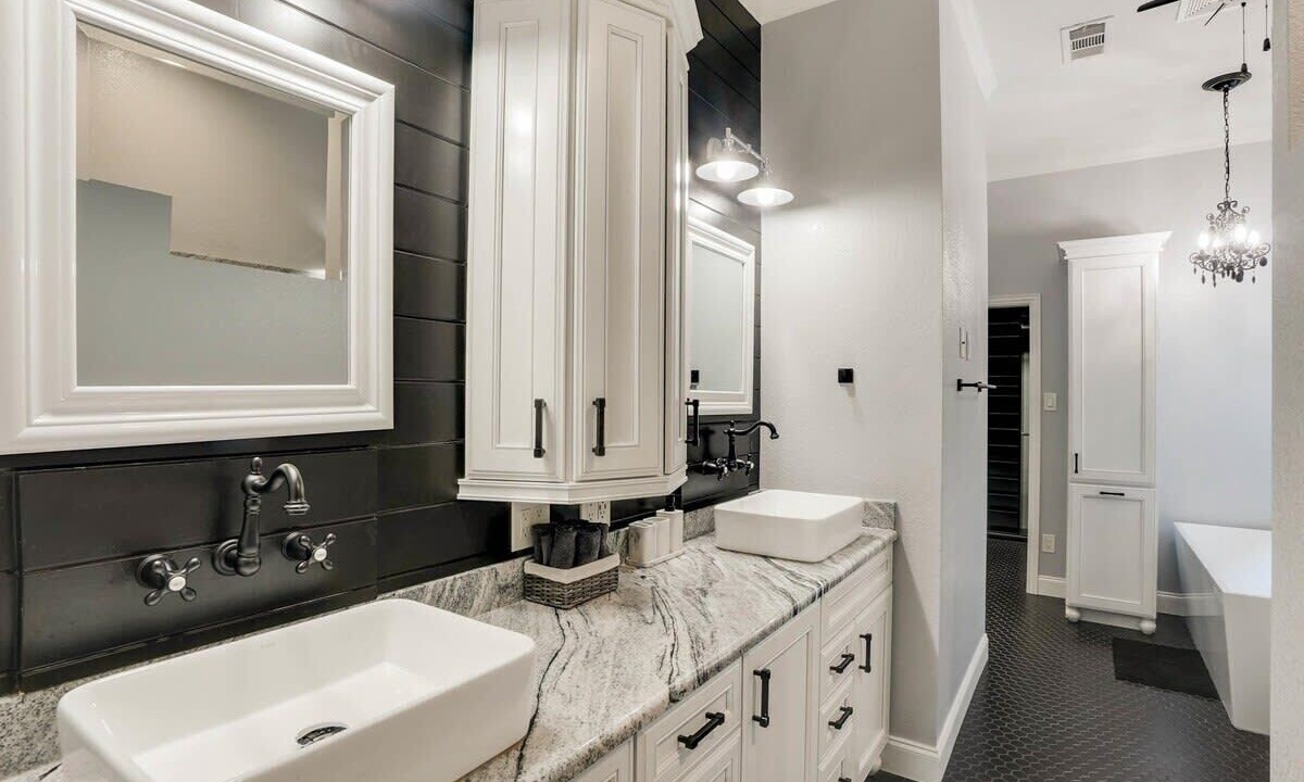 Photo of Bathroom in Lewisville