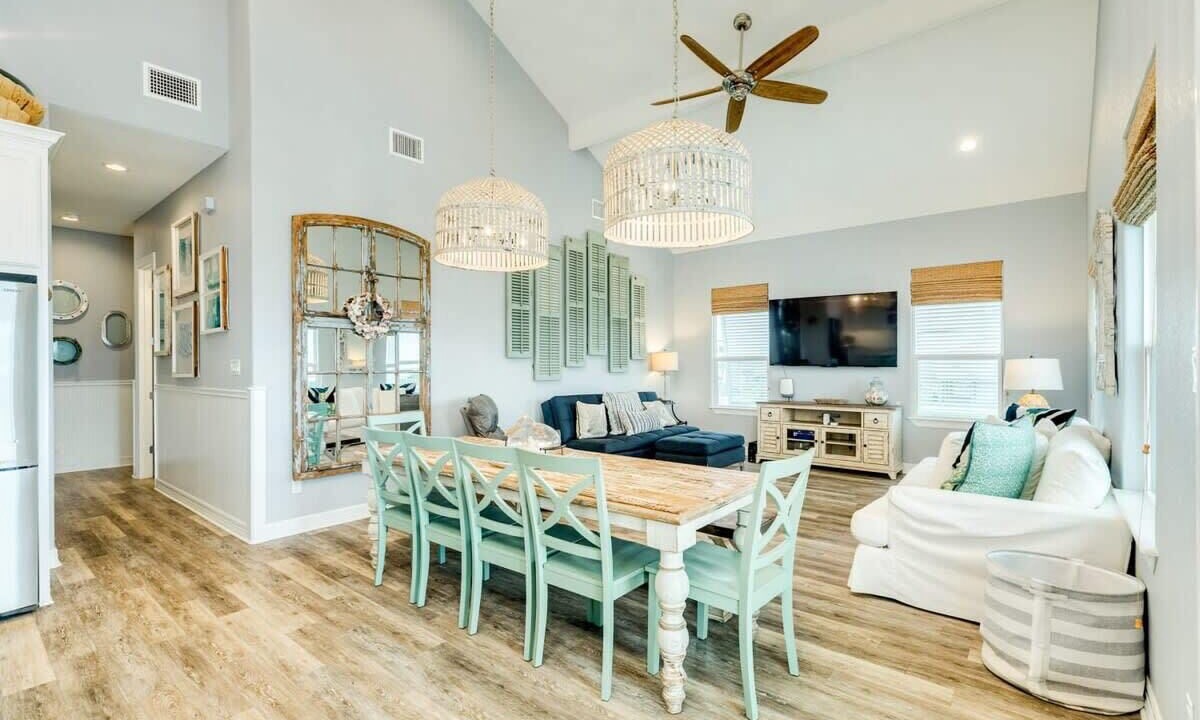 Photo of Livingroom in Surfside Beach