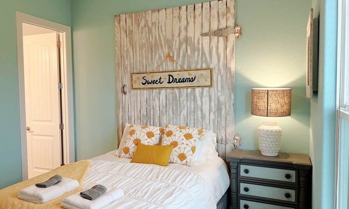 Photo of Bedroom in Surfside Beach