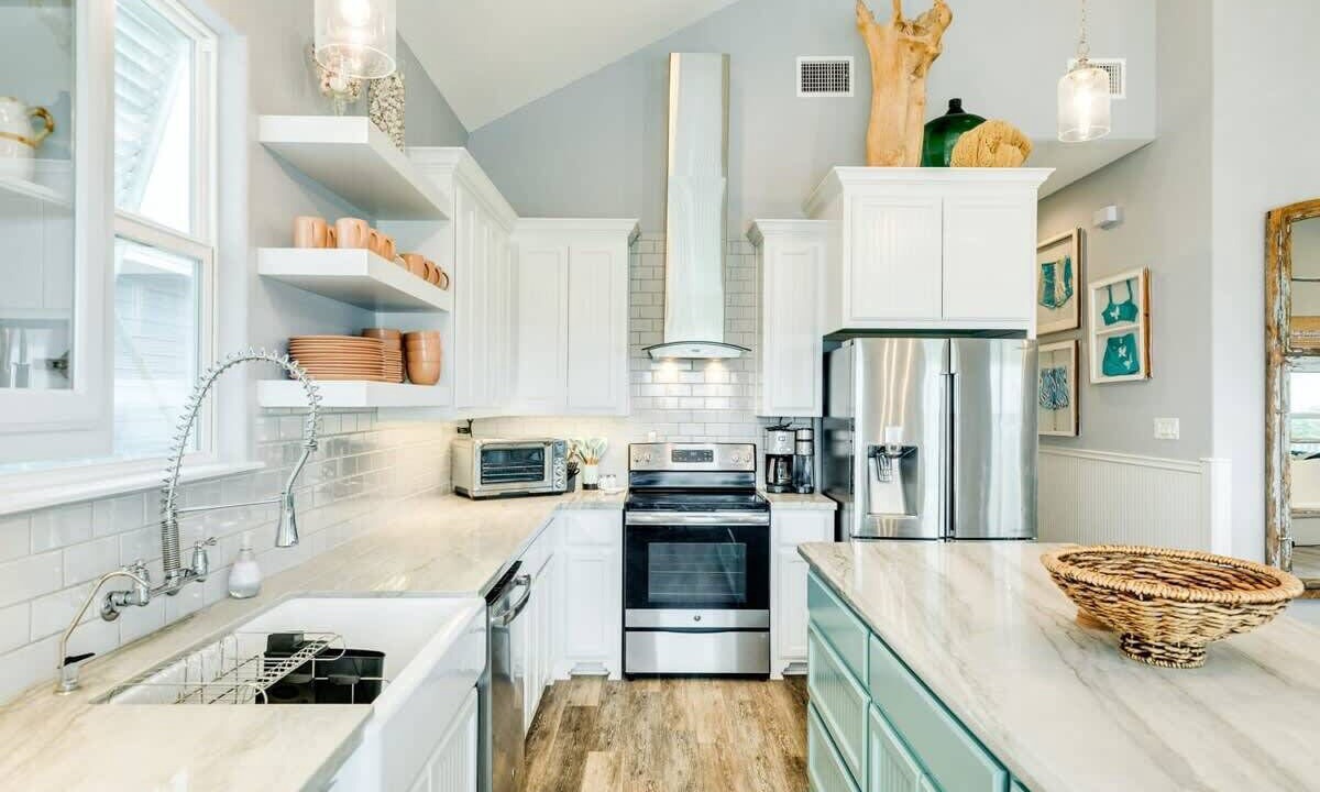 Photo of Kitchen in Surfside Beach