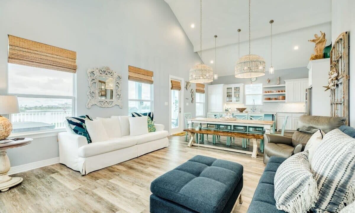 Photo of Livingroom in Surfside Beach